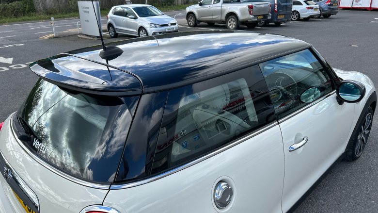 MINI Hatchback 2.0 Cooper S Exclusive II 3dr Auto Petrol Hatchback